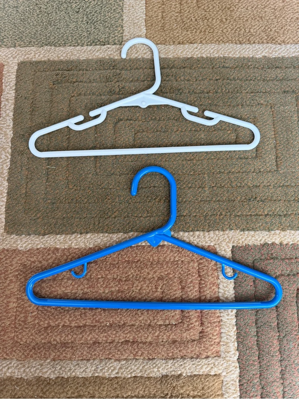 Kids Baby Toddler Plastic Hanger - Lot of 40
